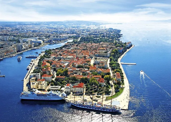 In Zadar With Balcony, Air Conditioning, Wifi, Washing Machine 3796-2