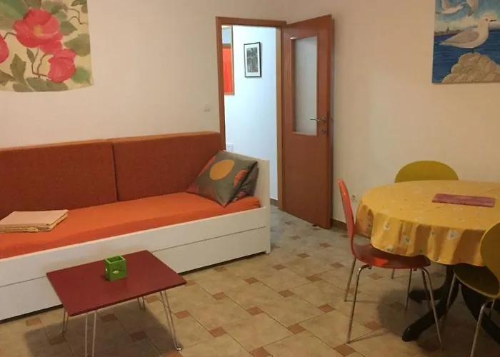 In Zadar With Balcony, Air Conditioning, Wifi, Washing Machine 3796-2 شقة