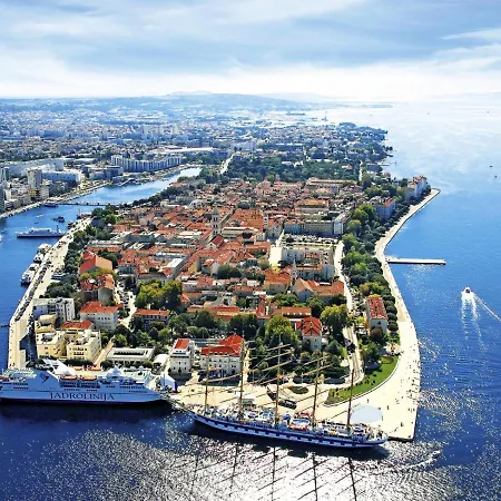 In Zadar With Balcony, Air Conditioning, Wifi, Washing Machine 3796-2