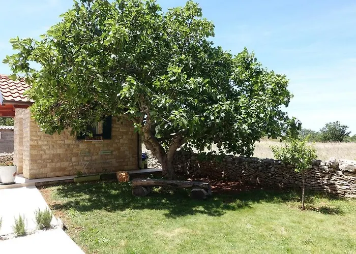 In Zadar With Balcony, Air Conditioning, Wifi, Washing Machine 3796-2 Apartman *